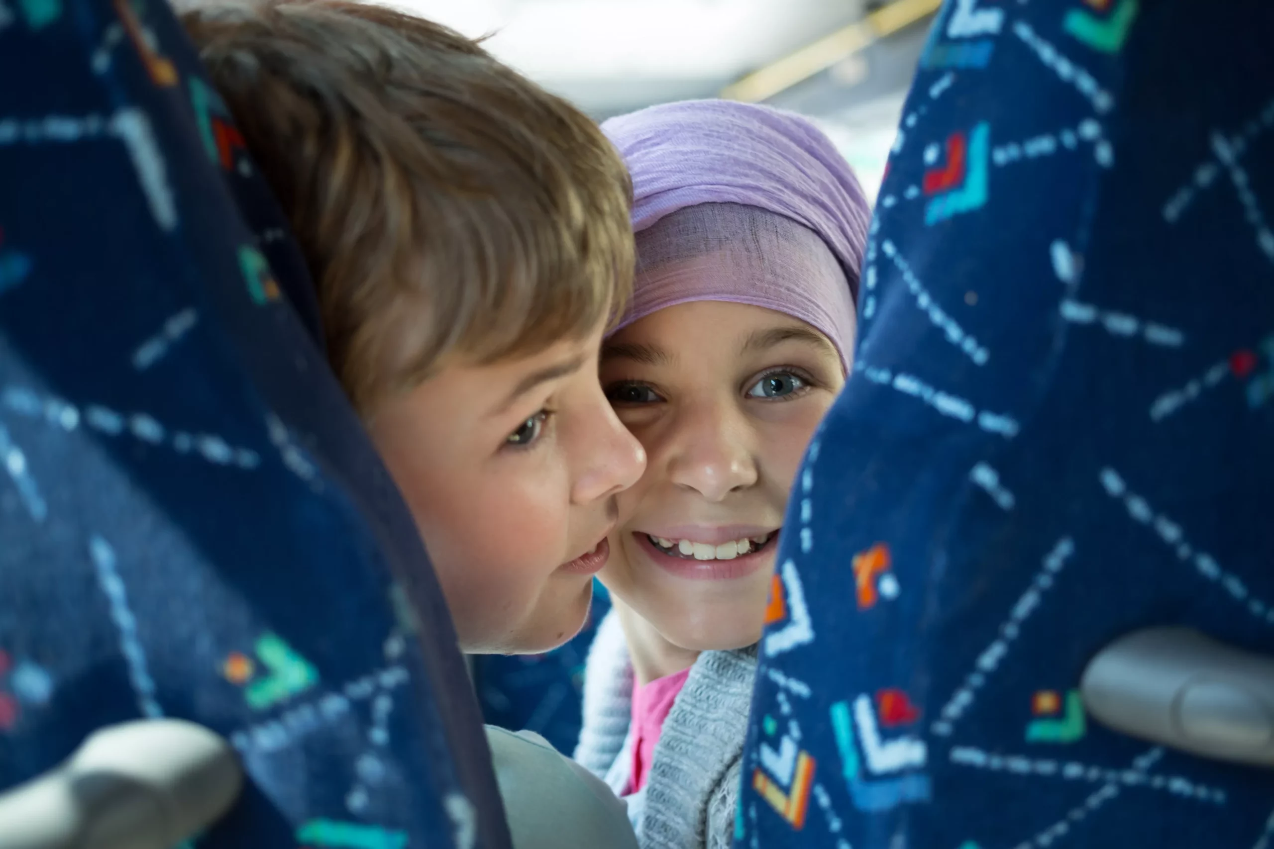 Enfants dans bus